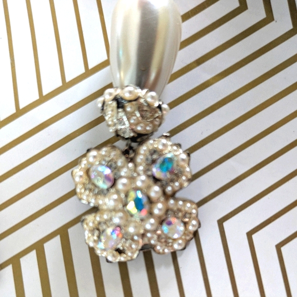Vintage Tara Old Hollywood Glam Clip On Earrings - Picture 13 of 13